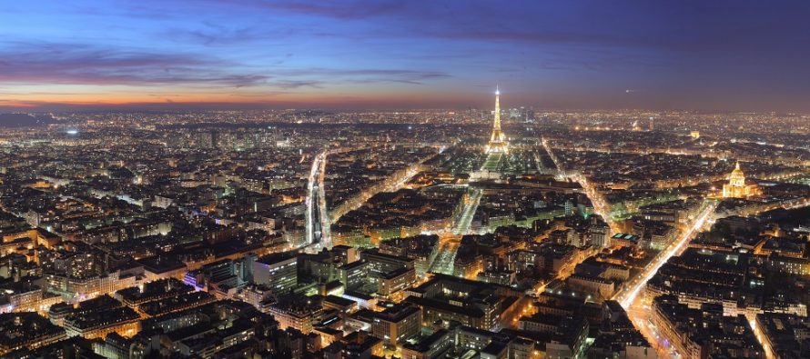 Pariz: Gradi se zid oko Ajfelovog tornja