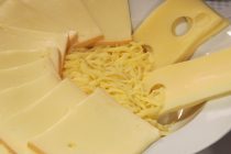 Misterija rupa u siru