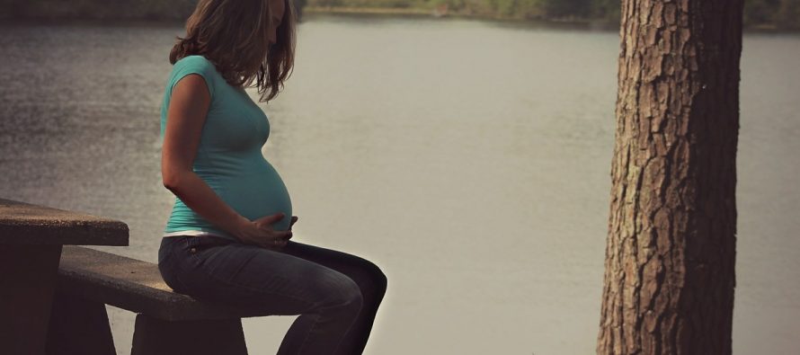 Kako ublažiti jutarnju mučninu u trudnoći?