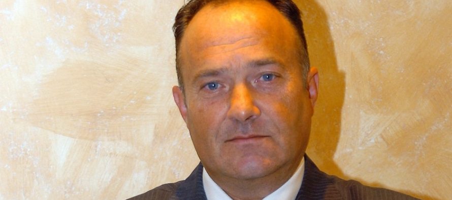 Ministar prosvete Mladen Šarčević razrešio direktora škole u Barajevu