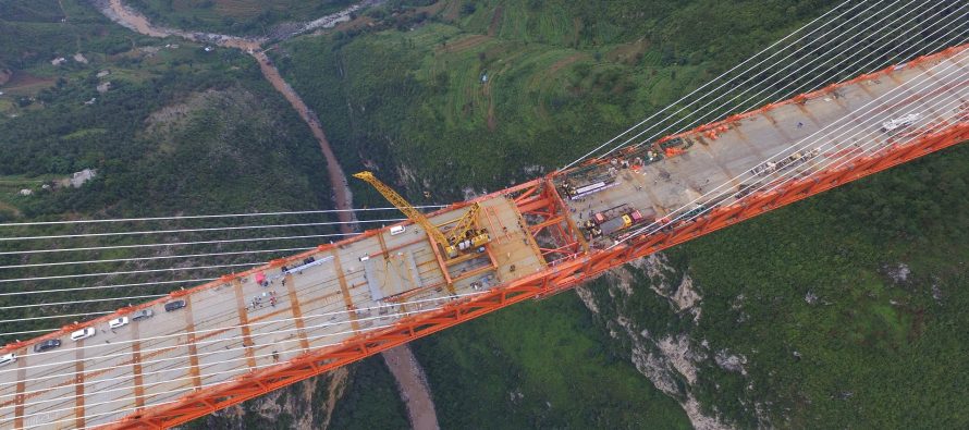 Kina: Nakon najvećeg staklenog – i najviši most na svetu