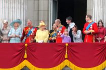 Zašto britanska kraljevska porodica nema prezime?