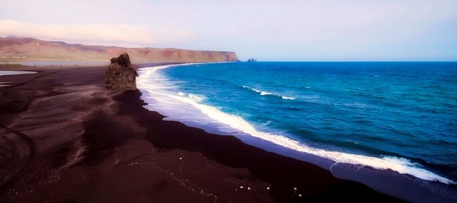Plaže sa crnim peskom za koje niste znali da postoje!