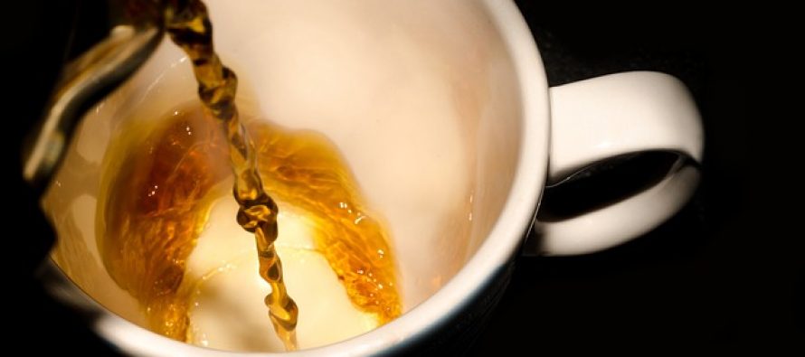 Prati šoljicu od kafe na poslu ili ne? Odgovor će vas možda iznenaditi!