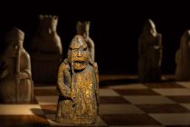 Prodata srednjovekovna figurica za šah godinama čuvana u fioci i to za milion dolara