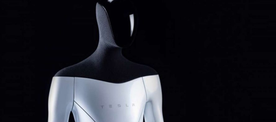 Tesla planira da započne proizvodnju Optimus robota već tokom 2023.