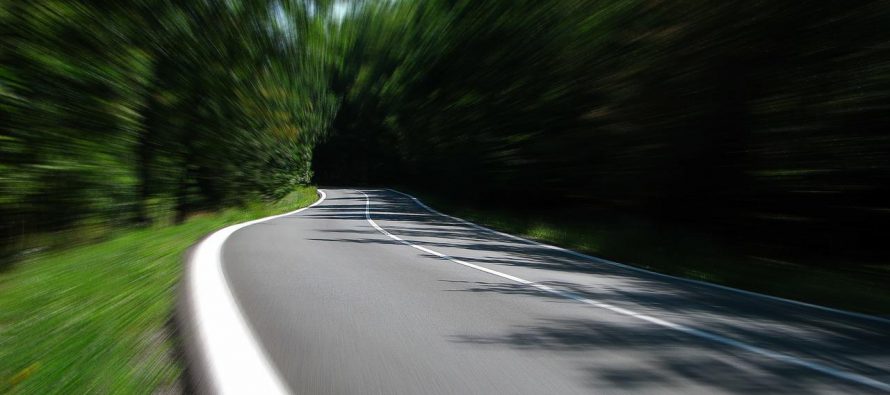 Neobeleženi automobili na francuskim putevima koji detektuju prebrzu vožnju